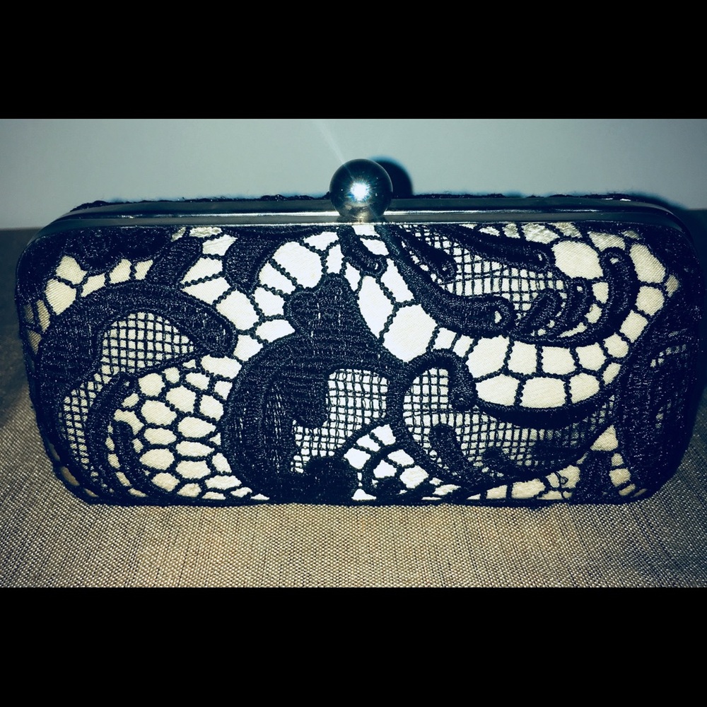 Cream & black lace clutch